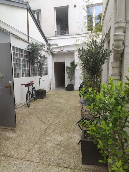 Charming Apartment 40 M2, 10Th Parigi Esterno foto