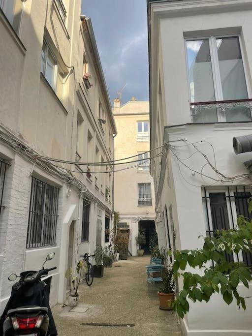 Charming Apartment 40 M2, 10Th Parigi Esterno foto
